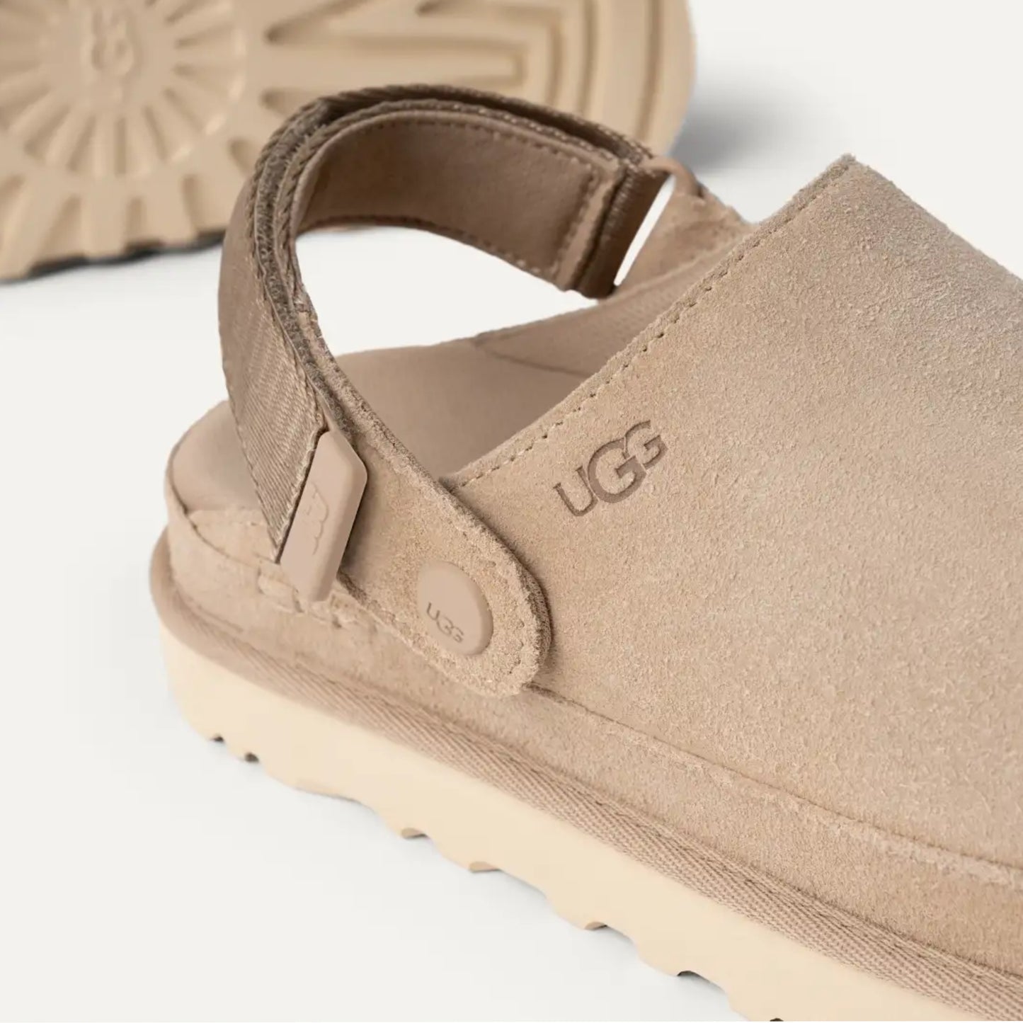 Ugg Goldenstar Clog Sand