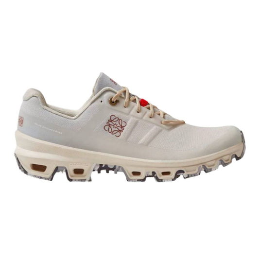 On cloud running venture 2 loewe white