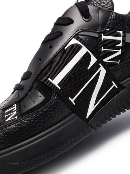 Valentino Garavani VL7N Sneaker Low Top Black White Black
